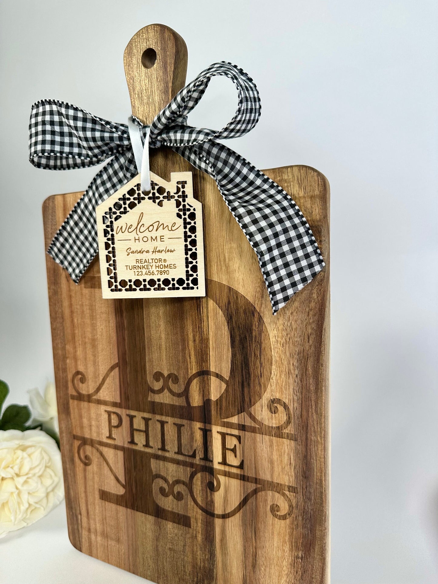 Personalized Monogram Cutting Board and Tag, Custom Charcuterie Board, Custom Housewarming Real Estate Agent Gift, Monogram Wedding Gift