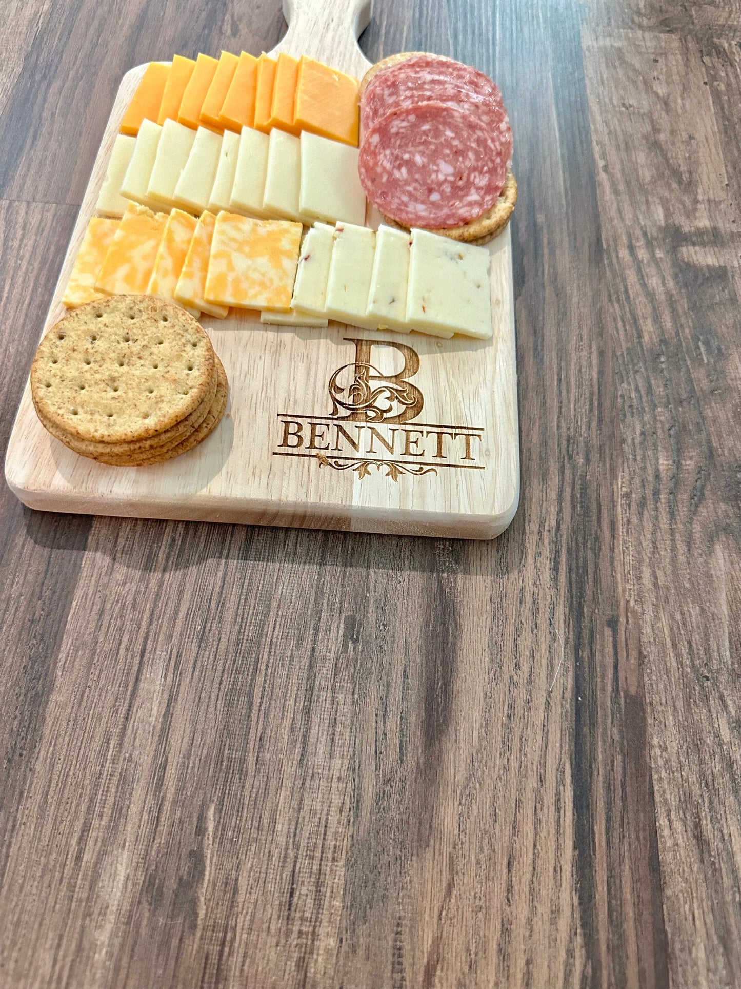 Personalized Monogram Charcuterie Serving Board, Custom Initial Cutting Board, Custom Housewarming Gift, Customized Wedding Gift