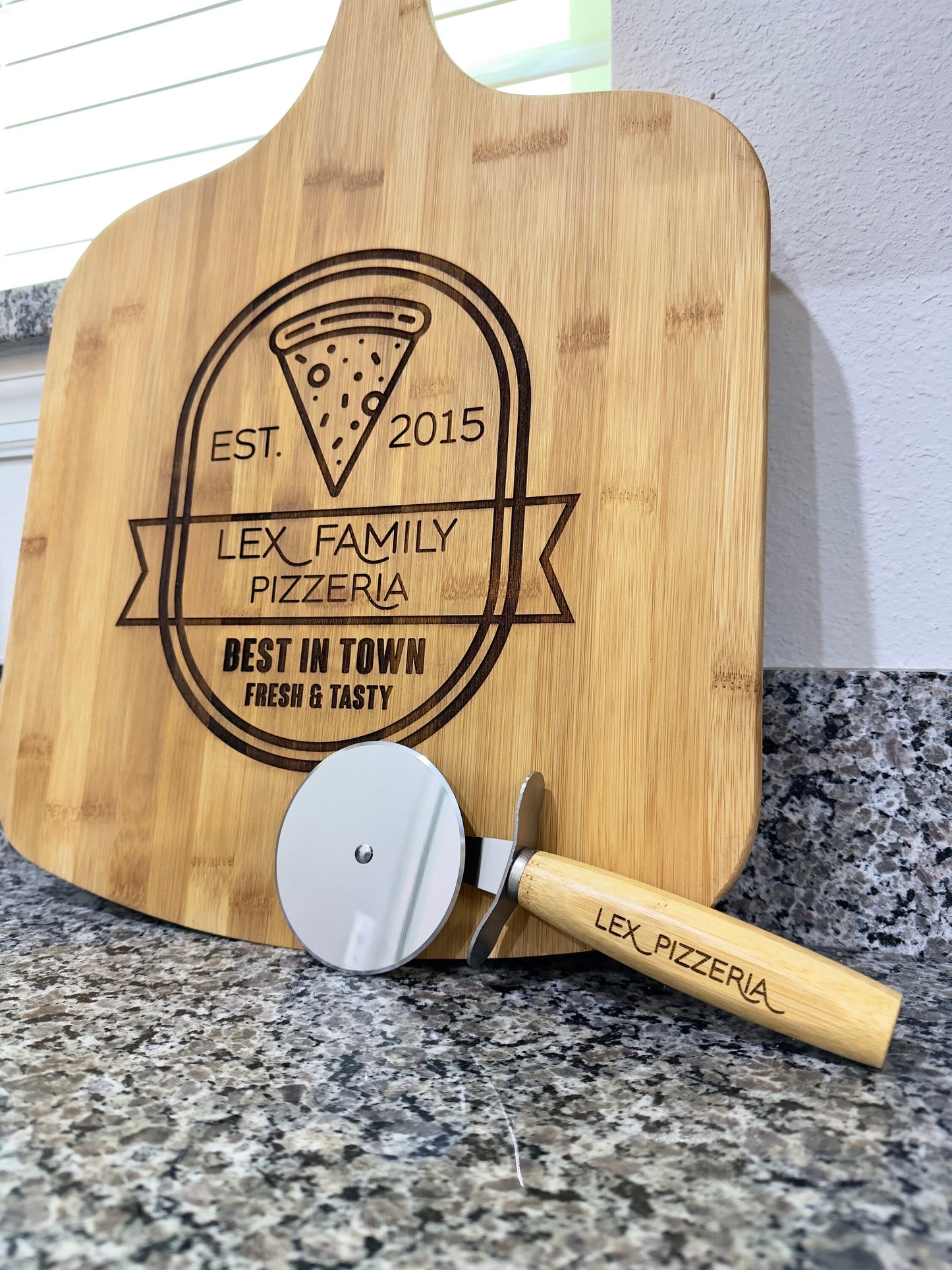 Personalized Pizza Peel and Pizza Cutter, Custom Pizza Paddle, Engraved Pizza Paddle, Family Personalized Pizza Board, Father's Day Gift