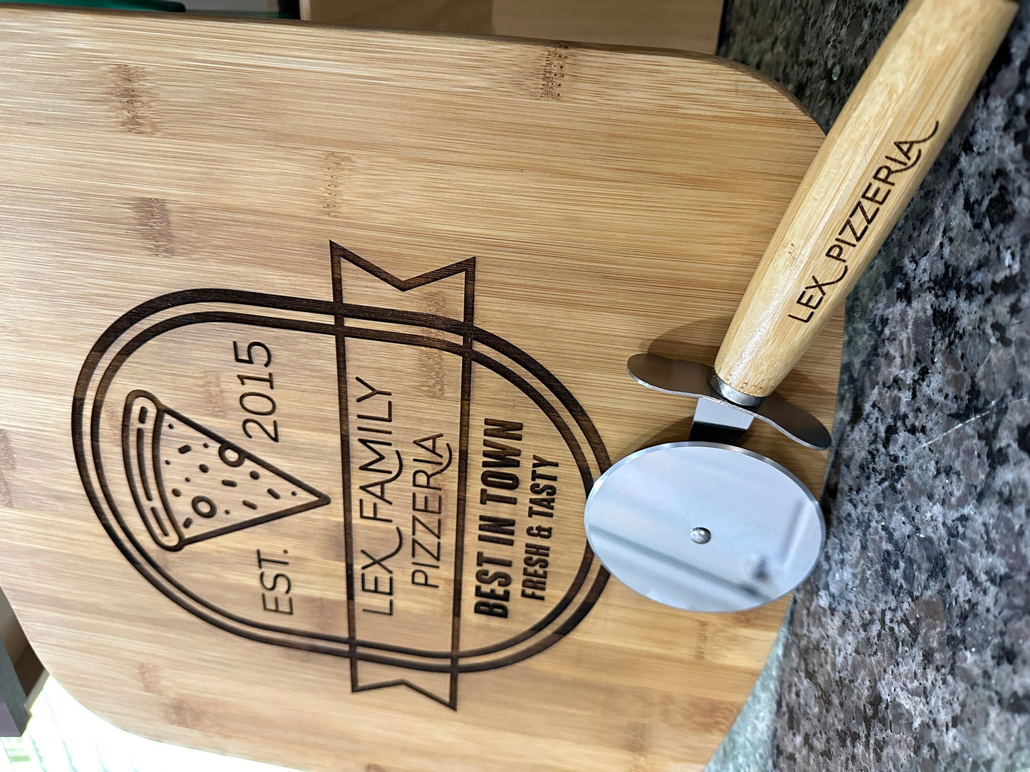 Personalized Pizza Peel and Pizza Cutter, Custom Pizza Paddle, Engraved Pizza Paddle, Family Personalized Pizza Board, Father's Day Gift